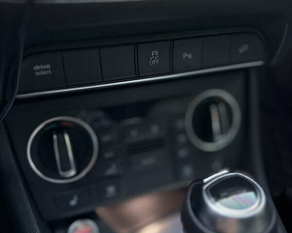 Серый Ауди Ку3, объемом двигателя 1.98 л и пробегом 59 тыс. км за 22500 $, фото 22 на Automoto.ua