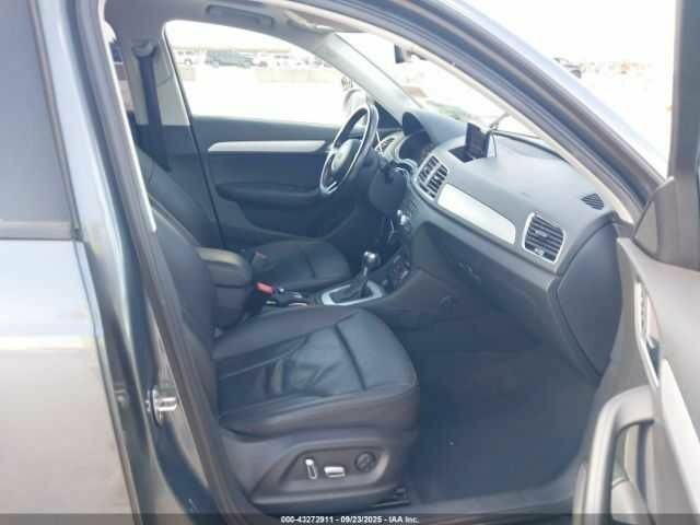 Серый Ауди Ку3, объемом двигателя 2 л и пробегом 78 тыс. км за 3900 $, фото 4 на Automoto.ua