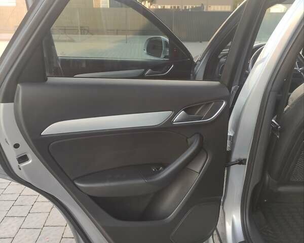 Серый Ауди Ку3, объемом двигателя 2 л и пробегом 127 тыс. км за 17950 $, фото 43 на Automoto.ua