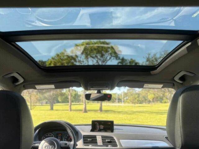 Серый Ауди Ку3, объемом двигателя 2 л и пробегом 44 тыс. км за 9800 $, фото 11 на Automoto.ua