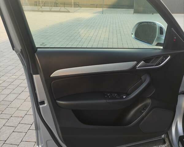 Серый Ауди Ку3, объемом двигателя 2 л и пробегом 127 тыс. км за 17950 $, фото 41 на Automoto.ua