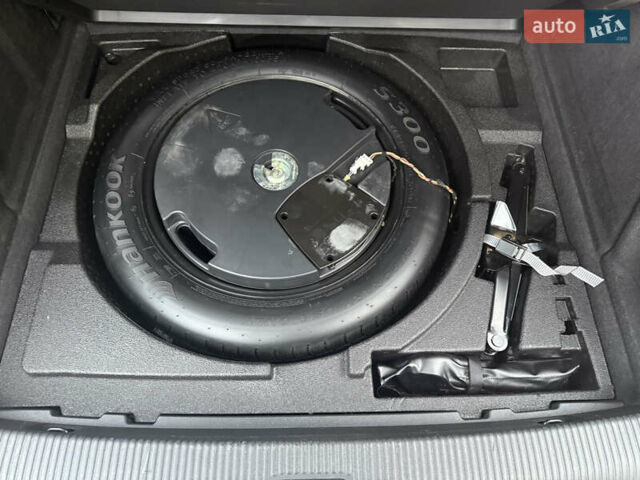 Ауді Ку3 2018 у Львові на Automoto.ua Сірий Ауді Ку3, об'ємом двигуна 2 л та пробігом 121 тис. км за 19800 $, фото 11 на Automoto.ua