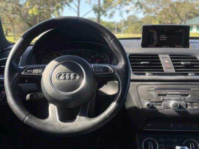 Серый Ауди Ку3, объемом двигателя 2 л и пробегом 44 тыс. км за 9800 $, фото 7 на Automoto.ua