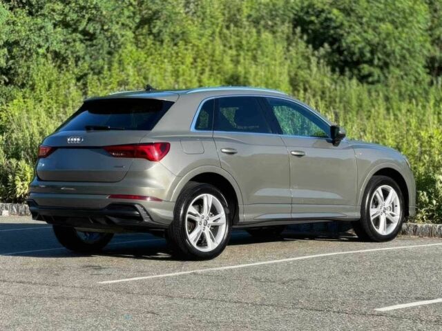 Ауди Ку3 2019 в Черновцах на Automoto.ua Серый Ауди Ку3, объемом двигателя 2 л и пробегом 42 тыс. км за 11800 $, фото 4 на Automoto.ua