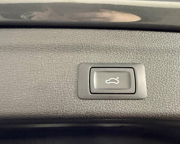 Сірий Ауді Ку3, об'ємом двигуна 1.98 л та пробігом 115 тис. км за 27900 $, фото 35 на Automoto.ua