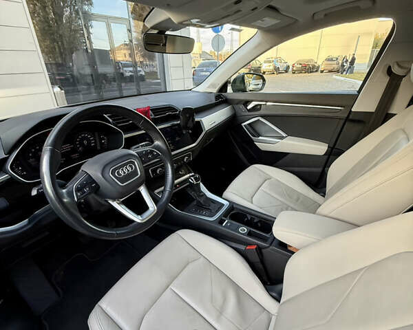 Сірий Ауді Ку3, об'ємом двигуна 1.98 л та пробігом 60 тис. км за 23500 $, фото 16 на Automoto.ua