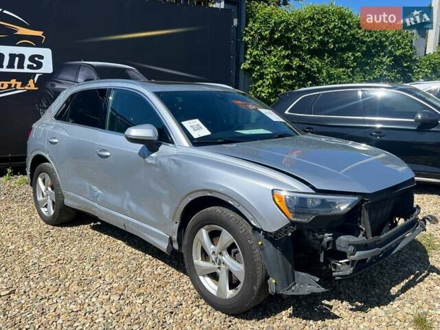 Серый Ауди Ку3, объемом двигателя 1.98 л и пробегом 163 тыс. км за 15500 $, фото 4 на Automoto.ua