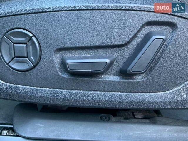 Серый Ауди Ку3, объемом двигателя 1.98 л и пробегом 163 тыс. км за 15500 $, фото 25 на Automoto.ua