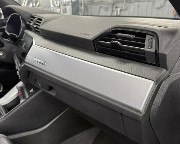 Сірий Ауді Ку3, об'ємом двигуна 1.98 л та пробігом 115 тис. км за 27900 $, фото 30 на Automoto.ua