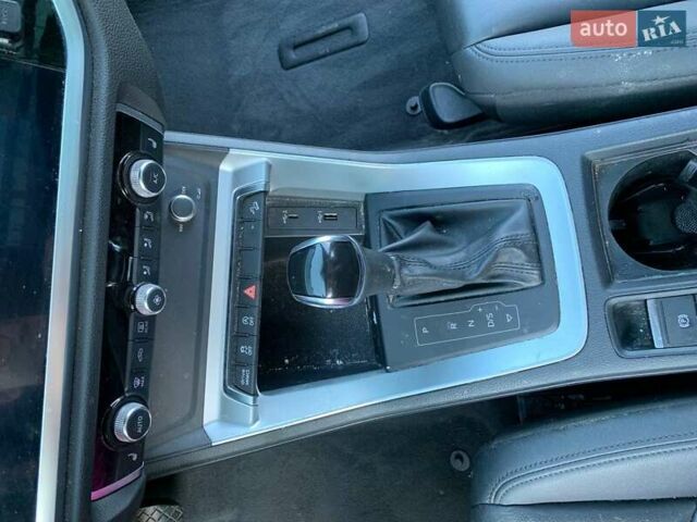 Серый Ауди Ку3, объемом двигателя 1.98 л и пробегом 163 тыс. км за 15500 $, фото 21 на Automoto.ua