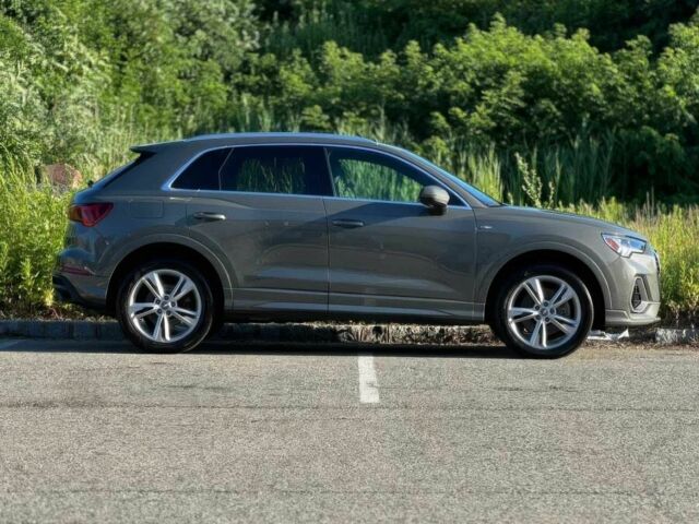 Ауди Ку3 2019 в Черновцах на Automoto.ua Серый Ауди Ку3, объемом двигателя 2 л и пробегом 42 тыс. км за 11800 $, фото 3 на Automoto.ua