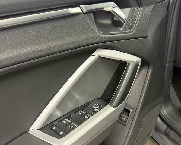 Сірий Ауді Ку3, об'ємом двигуна 1.98 л та пробігом 115 тис. км за 27900 $, фото 21 на Automoto.ua