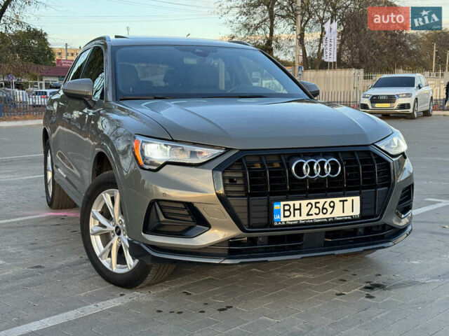 Серый Ауди Ку3, объемом двигателя 1.98 л и пробегом 43 тыс. км за 29000 $, фото 1 на Automoto.ua