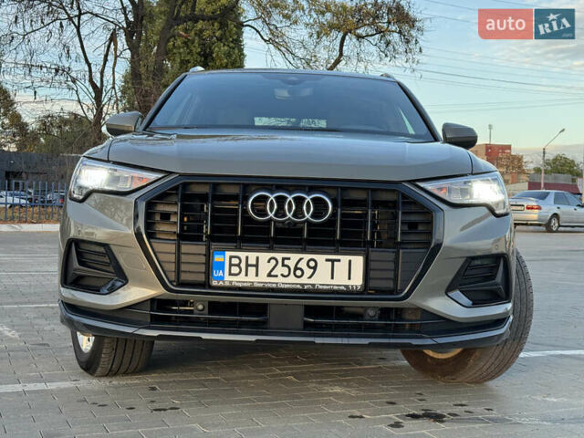 Серый Ауди Ку3, объемом двигателя 1.98 л и пробегом 43 тыс. км за 29000 $, фото 2 на Automoto.ua