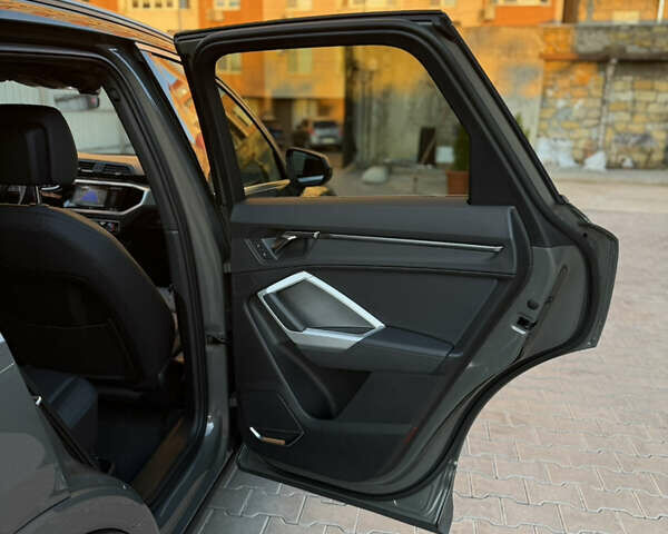 Ауди Ку3 2020 в Одессе на Automoto.ua Серый Ауди Ку3, объемом двигателя 1.98 л и пробегом 57 тыс. км за 28900 $, фото 14 на Automoto.ua