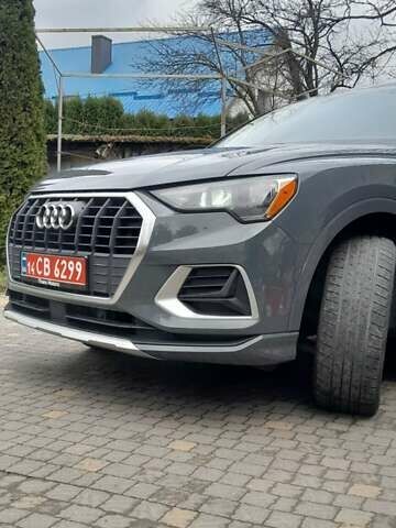 Сірий Ауді Ку3, об'ємом двигуна 1.98 л та пробігом 181 тис. км за 20999 $, фото 2 на Automoto.ua