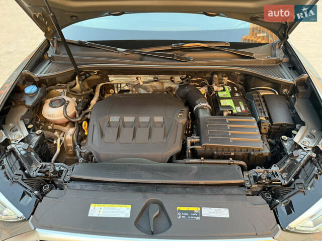 Ауди Ку3 2020 в Одессе на Automoto.ua Серый Ауди Ку3, объемом двигателя 1.98 л и пробегом 57 тыс. км за 28900 $, фото 23 на Automoto.ua