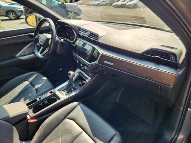Сірий Ауді Ку3, об'ємом двигуна 2 л та пробігом 55 тис. км за 8700 $, фото 8 на Automoto.ua