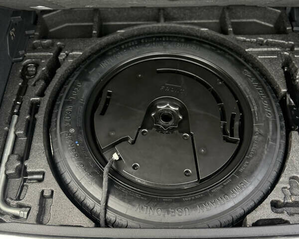 Серый Ауди Ку3, объемом двигателя 1.98 л и пробегом 83 тыс. км за 26900 $, фото 18 на Automoto.ua