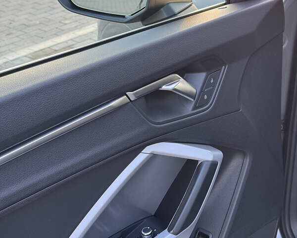 Серый Ауди Ку3, объемом двигателя 1.98 л и пробегом 43 тыс. км за 29000 $, фото 13 на Automoto.ua