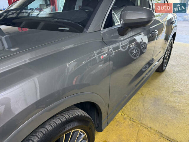 Серый Ауди Ку3, объемом двигателя 1.98 л и пробегом 65 тыс. км за 30000 $, фото 12 на Automoto.ua