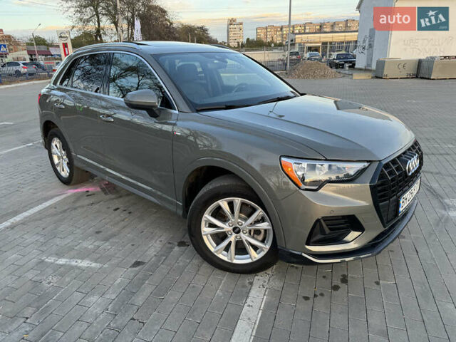 Серый Ауди Ку3, объемом двигателя 1.98 л и пробегом 43 тыс. км за 29000 $, фото 3 на Automoto.ua