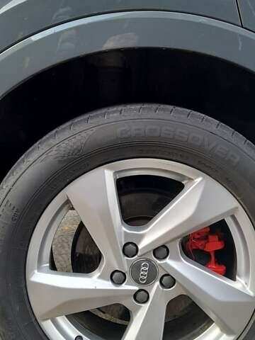 Сірий Ауді Ку3, об'ємом двигуна 1.98 л та пробігом 181 тис. км за 20999 $, фото 8 на Automoto.ua