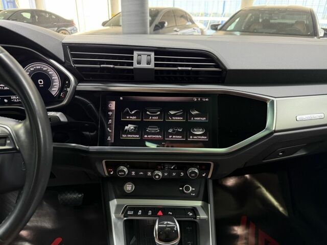 Серый Ауди Ку3, объемом двигателя 2 л и пробегом 55 тыс. км за 28900 $, фото 21 на Automoto.ua