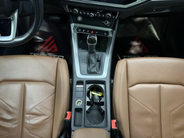 Серый Ауди Ку3, объемом двигателя 2 л и пробегом 55 тыс. км за 28900 $, фото 22 на Automoto.ua