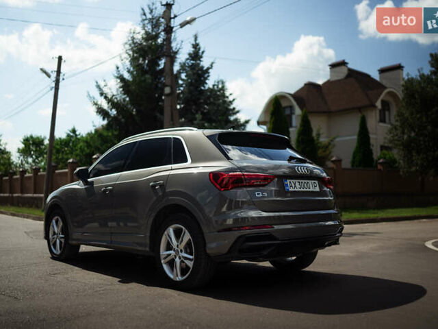 Сірий Ауді Ку3, об'ємом двигуна 2 л та пробігом 75 тис. км за 35000 $, фото 4 на Automoto.ua