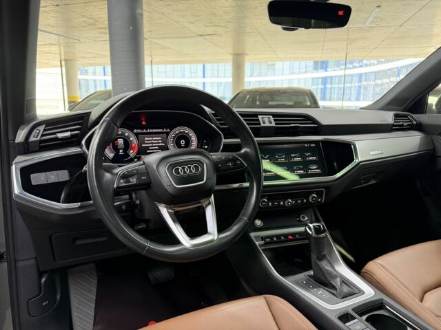 Серый Ауди Ку3, объемом двигателя 2 л и пробегом 55 тыс. км за 28900 $, фото 19 на Automoto.ua