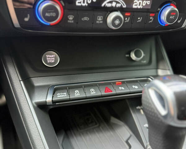 Серый Ауди Ку3, объемом двигателя 1.98 л и пробегом 83 тыс. км за 26900 $, фото 27 на Automoto.ua