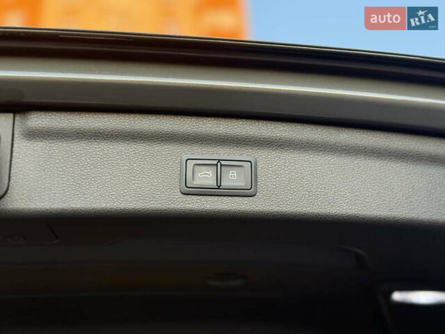 Ауди Ку3 2020 в Одессе на Automoto.ua Серый Ауди Ку3, объемом двигателя 1.98 л и пробегом 57 тыс. км за 28900 $, фото 25 на Automoto.ua