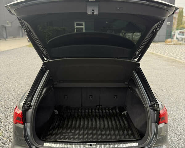 Серый Ауди Ку3, объемом двигателя 1.98 л и пробегом 83 тыс. км за 26900 $, фото 17 на Automoto.ua