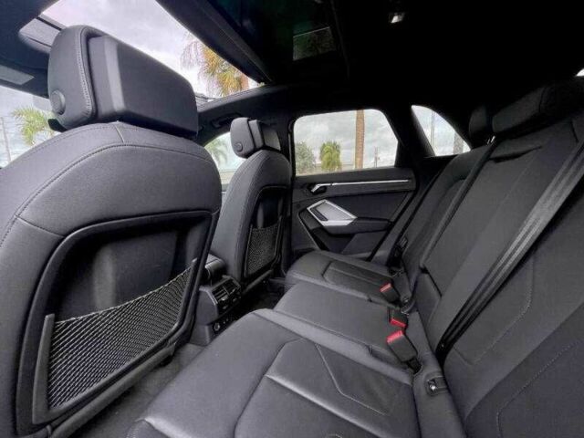 Серый Ауди Ку3, объемом двигателя 2 л и пробегом 47 тыс. км за 9700 $, фото 11 на Automoto.ua