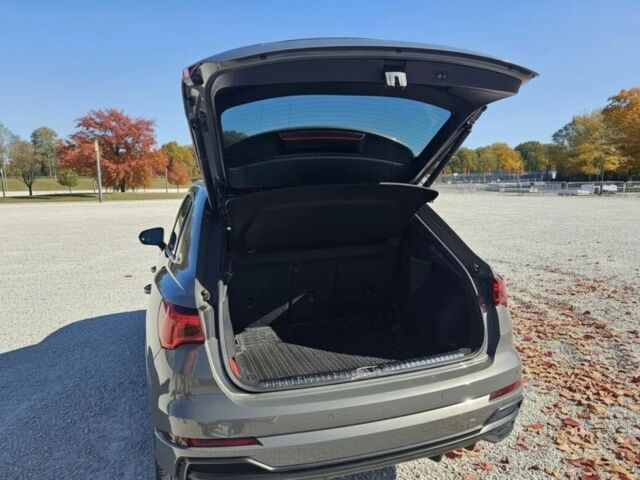 Сірий Ауді Ку3, об'ємом двигуна 2 л та пробігом 27 тис. км за 22000 $, фото 1 на Automoto.ua