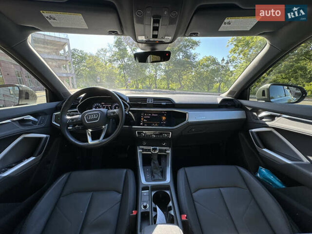 Серый Ауди Ку3, объемом двигателя 1.98 л и пробегом 21 тыс. км за 31300 $, фото 10 на Automoto.ua