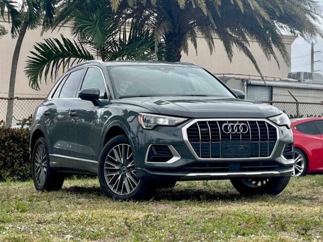 Серый Ауди Ку3, объемом двигателя 2 л и пробегом 47 тыс. км за 9700 $, фото 4 на Automoto.ua