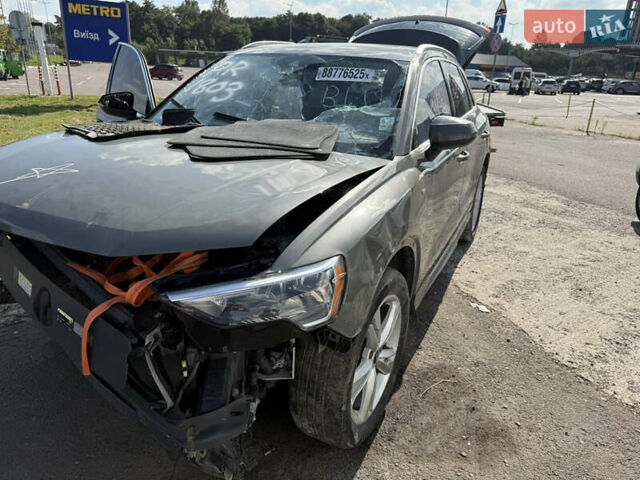 Сірий Ауді Ку3, об'ємом двигуна 2 л та пробігом 148 тис. км за 7800 $, фото 2 на Automoto.ua