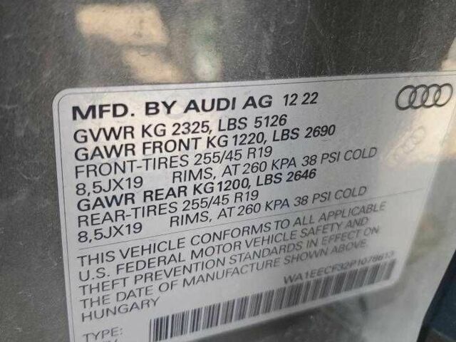 Серый Ауди Ку3, объемом двигателя 2 л и пробегом 36 тыс. км за 10000 $, фото 13 на Automoto.ua