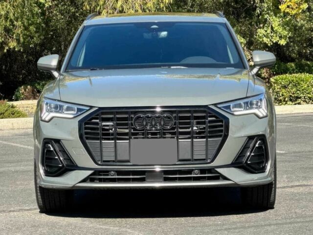 Серый Ауди Ку3, объемом двигателя 2 л и пробегом 10 тыс. км за 25500 $, фото 1 на Automoto.ua