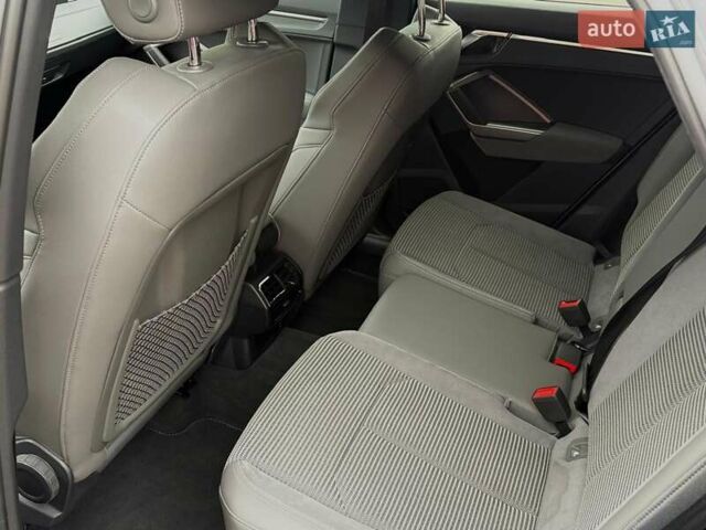Сірий Ауді Ку3, об'ємом двигуна 1.5 л та пробігом 9 тис. км за 39800 $, фото 14 на Automoto.ua