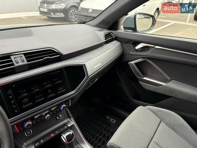 Сірий Ауді Ку3, об'ємом двигуна 1.5 л та пробігом 13 тис. км за 35500 $, фото 12 на Automoto.ua