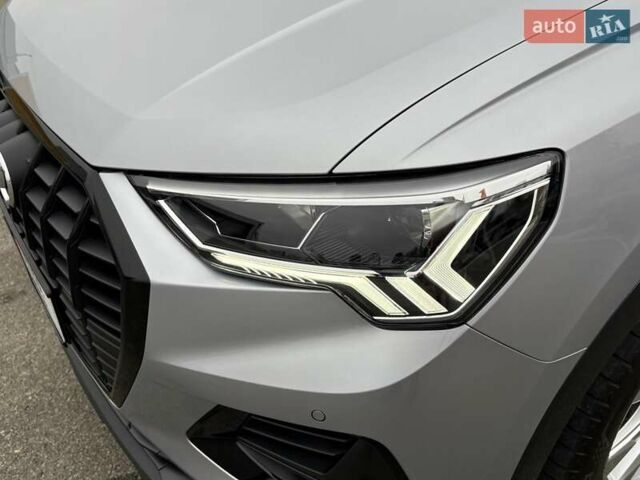 Сірий Ауді Ку3, об'ємом двигуна 1.5 л та пробігом 13 тис. км за 35500 $, фото 8 на Automoto.ua