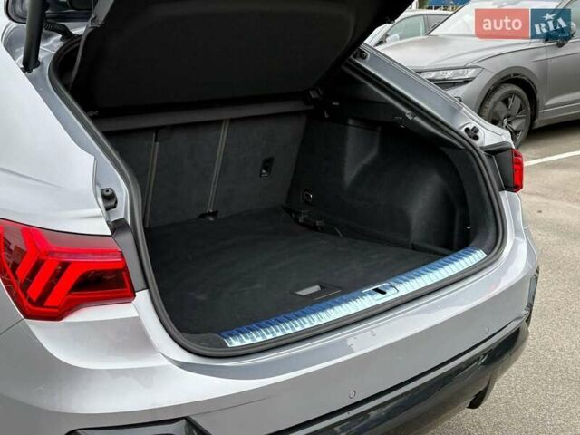 Сірий Ауді Ку3, об'ємом двигуна 1.5 л та пробігом 9 тис. км за 39800 $, фото 8 на Automoto.ua