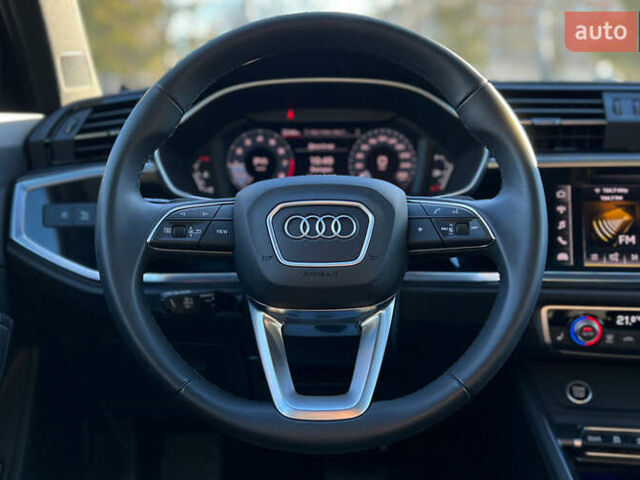 Серый Ауди Ку3, объемом двигателя 1.98 л и пробегом 2 тыс. км за 44999 $, фото 9 на Automoto.ua