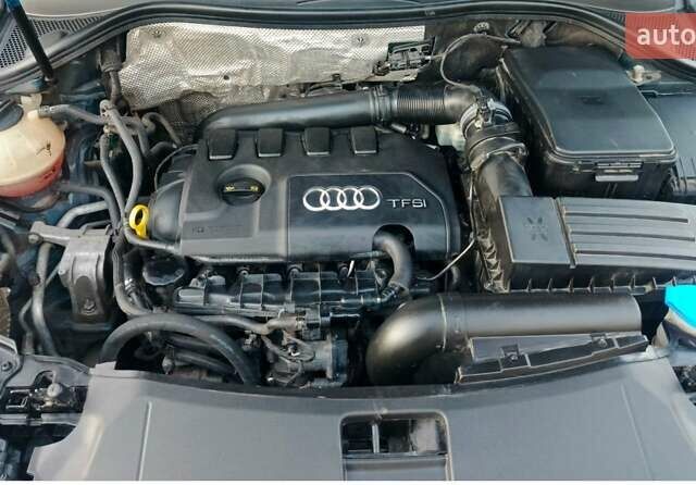 Синий Ауди Ку3, объемом двигателя 2 л и пробегом 185 тыс. км за 15000 $, фото 5 на Automoto.ua