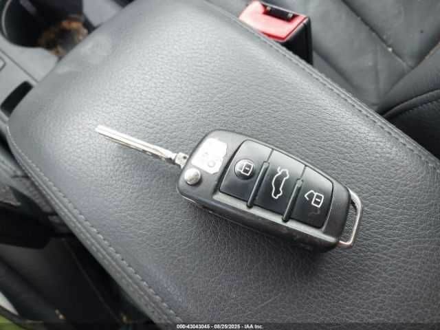 Синий Ауди Ку3, объемом двигателя 2 л и пробегом 136 тыс. км за 2900 $, фото 10 на Automoto.ua