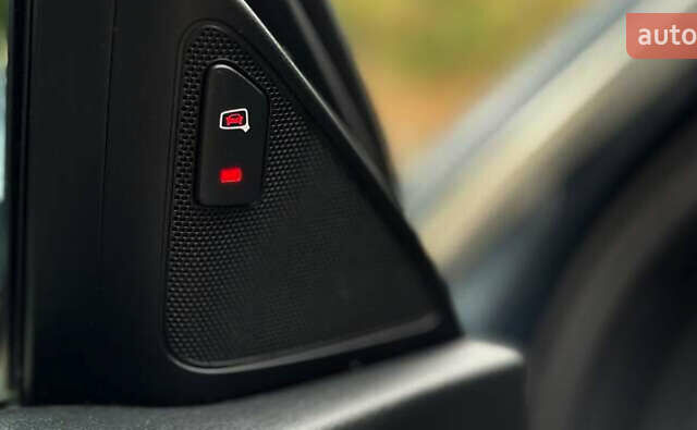 Синій Ауді Ку3, об'ємом двигуна 1.98 л та пробігом 115 тис. км за 20100 $, фото 24 на Automoto.ua