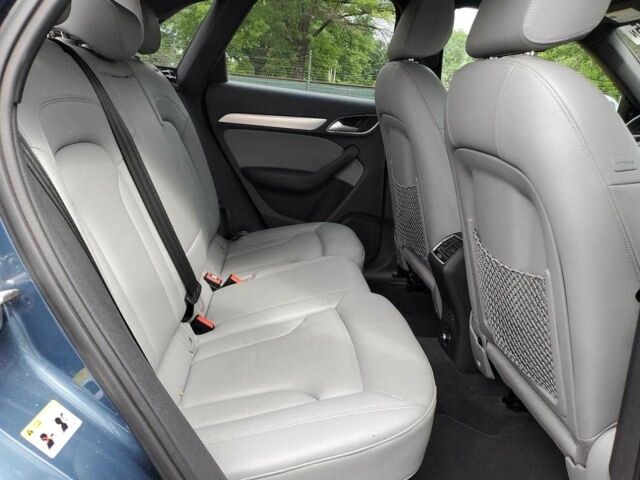 Синий Ауди Ку3, объемом двигателя 0 л и пробегом 46 тыс. км за 4100 $, фото 9 на Automoto.ua